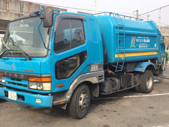 岡山故紙では、パッカー車から小さなトラック（1ｔ車）まで完備保有台数３５台